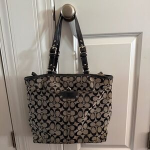 Coach Black and gray shoulder bag.